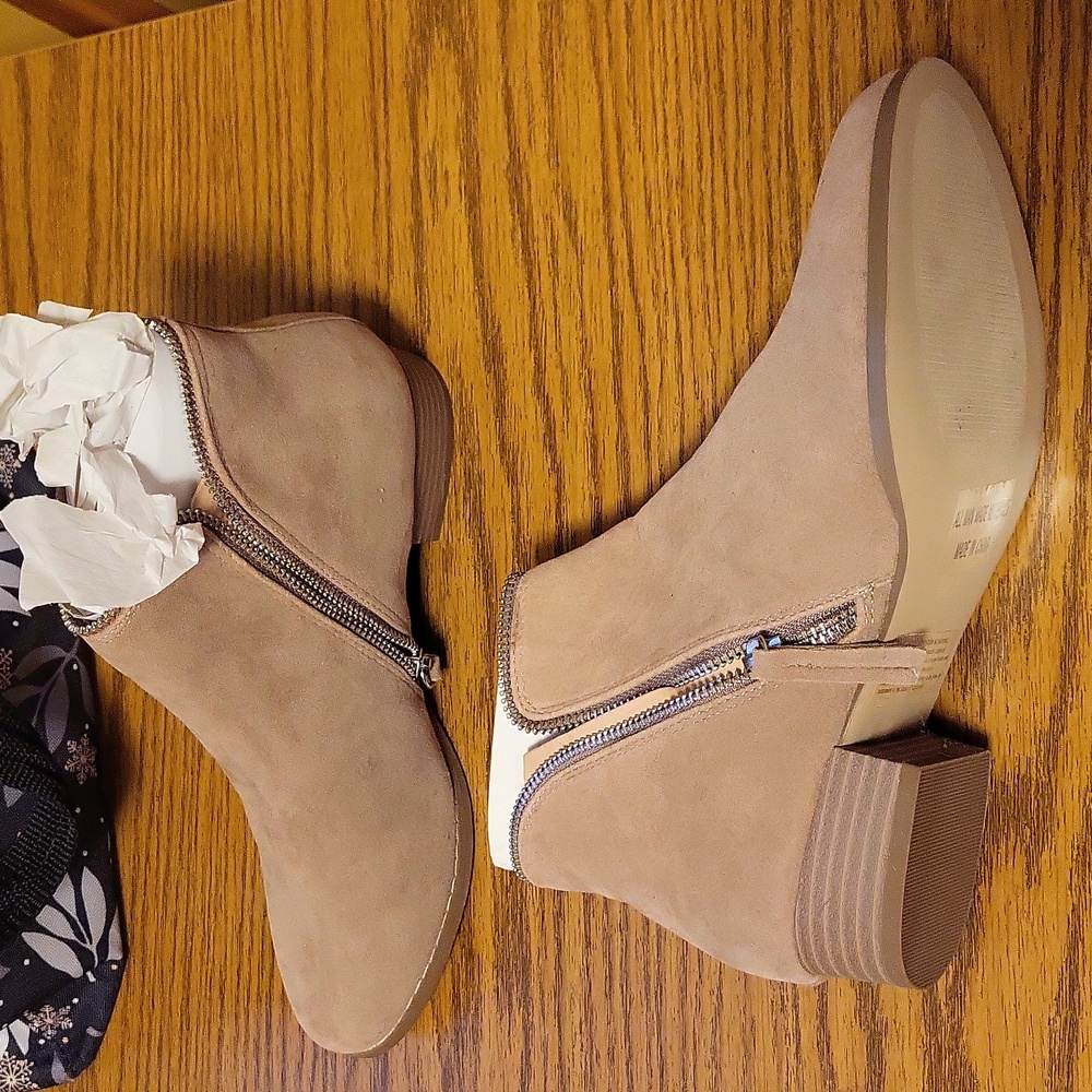 Ams size 7 women